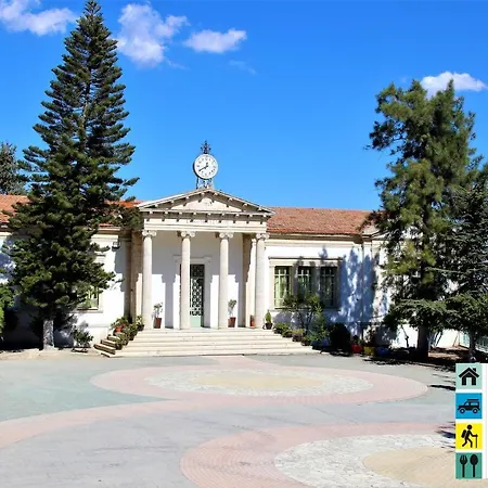 Tzionis Holidays Stonehouse * Lympia