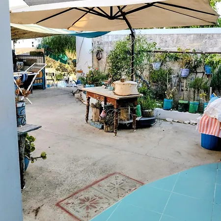 Tzionis Holidays Stonehouse Gospodarstwo wiejskie *