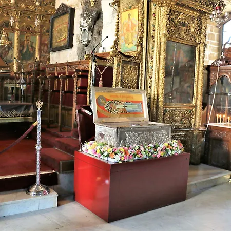 Tzionis Holidays Stonehouse Gospodarstwo wiejskie *