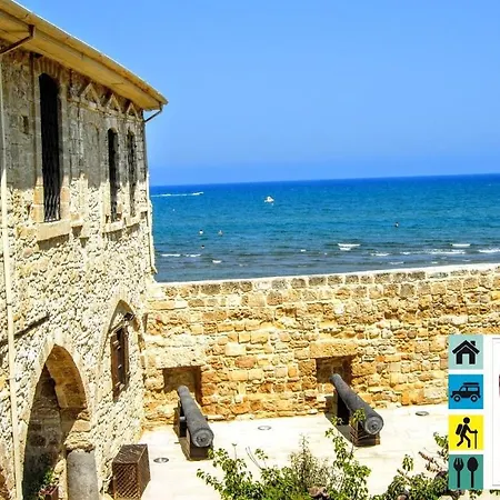 Tzionis Holidays Stonehouse Kır Evi *