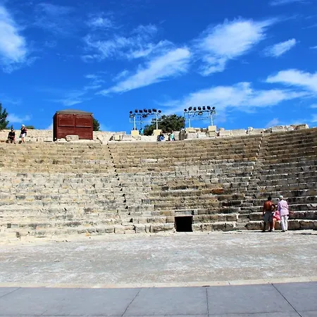 Kır Evi Tzionis Holidays Stonehouse