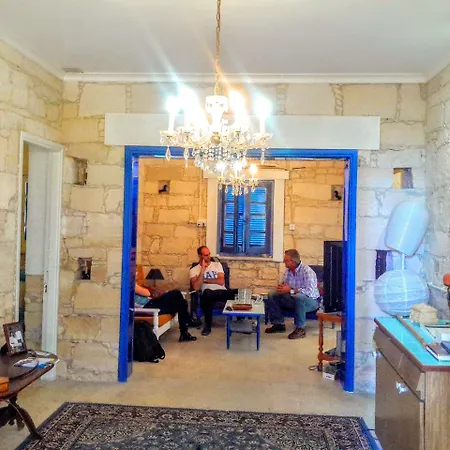 Country house Tzionis Holidays Stonehouse