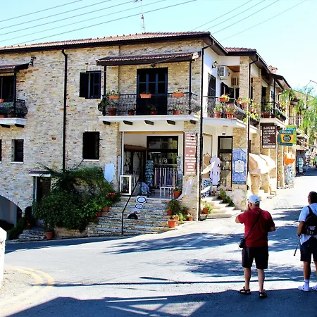 Tzionis Holidays Stonehouse Kır Evi