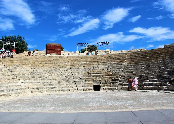 컨트리하우스 Tzionis Holidays Stonehouse