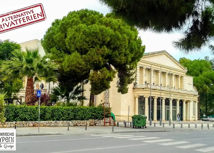 Tzionis Holidays Stonehouse *