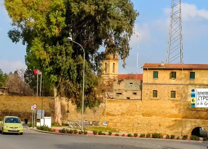 Tzionis Holidays Stonehouse * Lympia