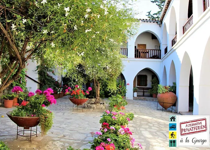 Tzionis Holidays Stonehouse * Lympia