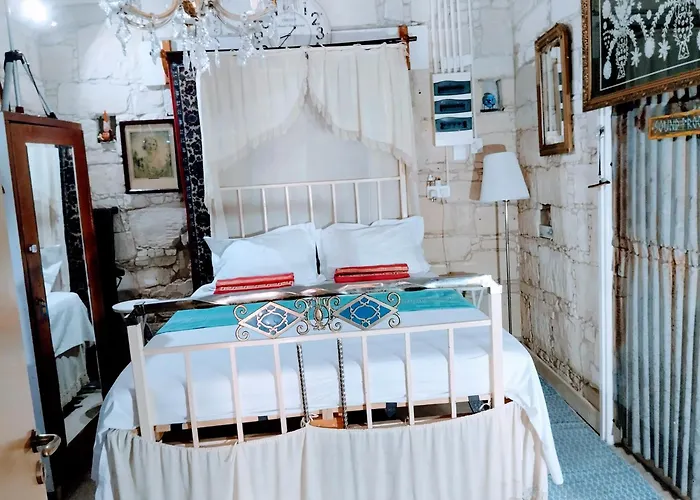 컨트리하우스 Tzionis Holidays Stonehouse *