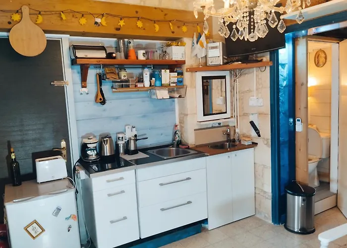 Tzionis Holidays Stonehouse Lympia