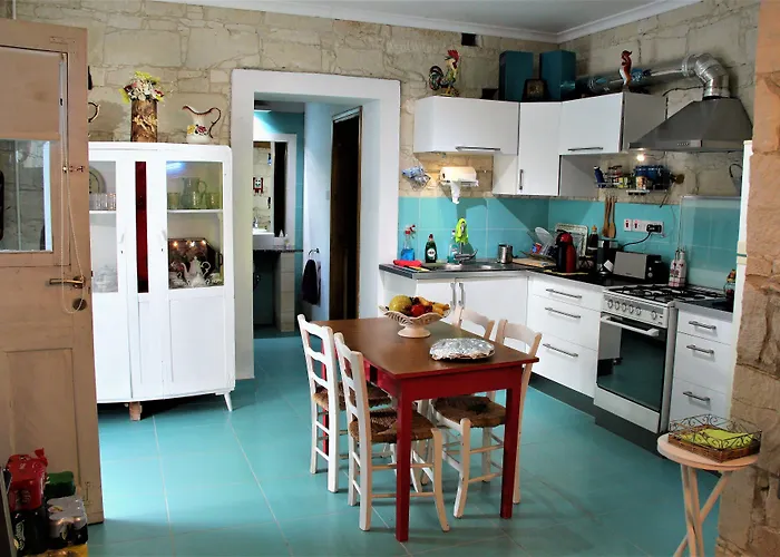 Tzionis Holidays Stonehouse 컨트리하우스