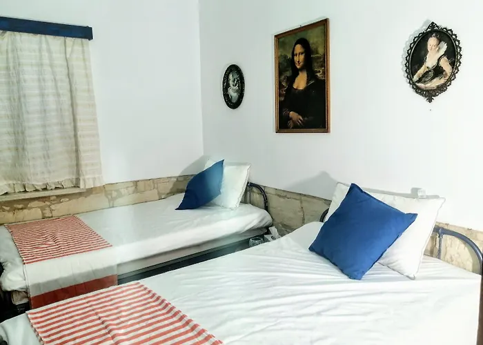 컨트리하우스 Tzionis Holidays Stonehouse *